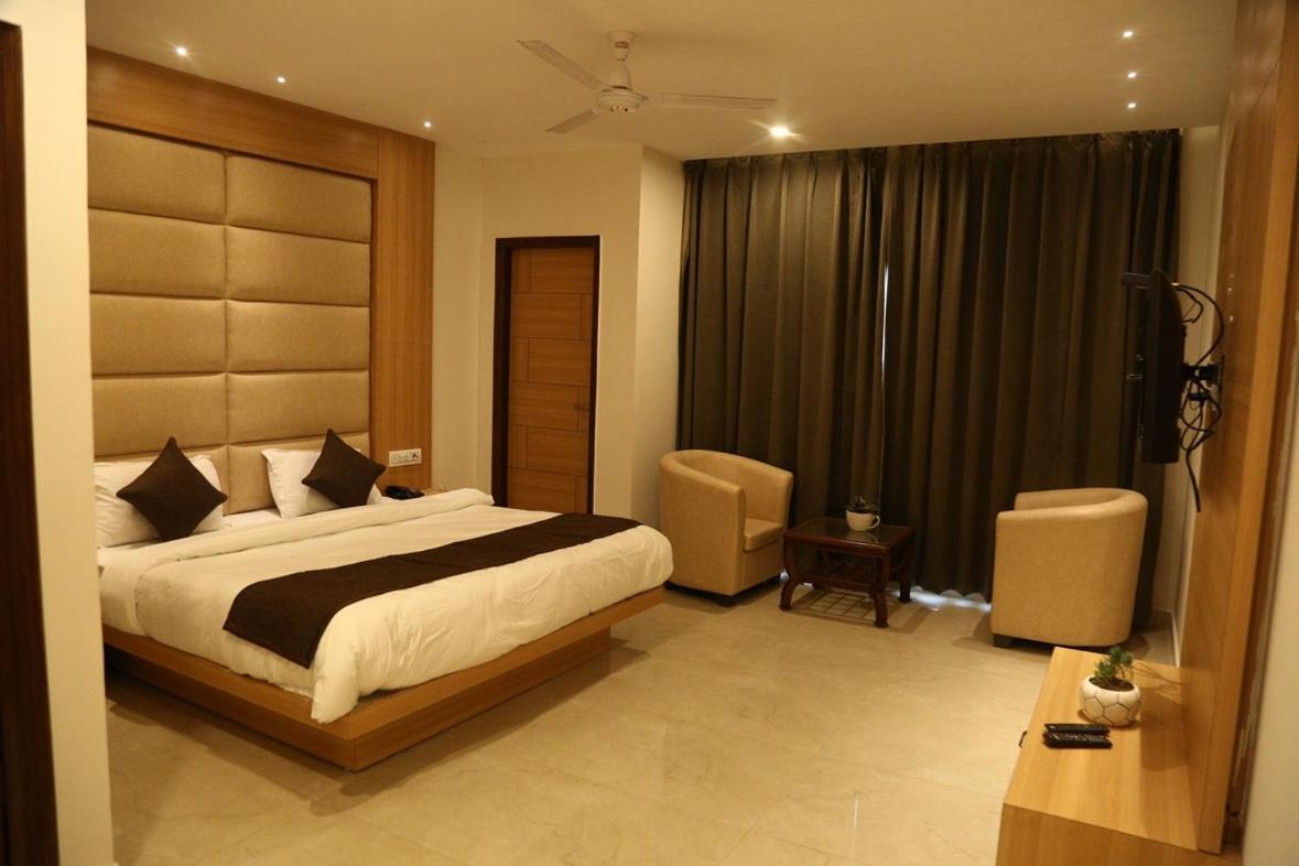 Shining Hills Mussoorie Exterior foto